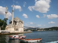 A_cruise_on_Bosphorus_in_the_Afternoon_skylin_travel_oraqn_algerie_.jpg